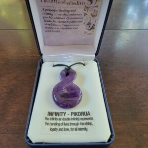 Amethyst Pikorua Necklace - A Symbol of Unity and Infinite Connection